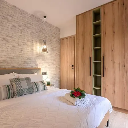 Yro Apartment